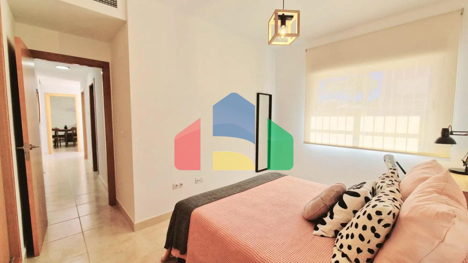 Новые виллы на просторных участках площадью 500+ м² в Лорке