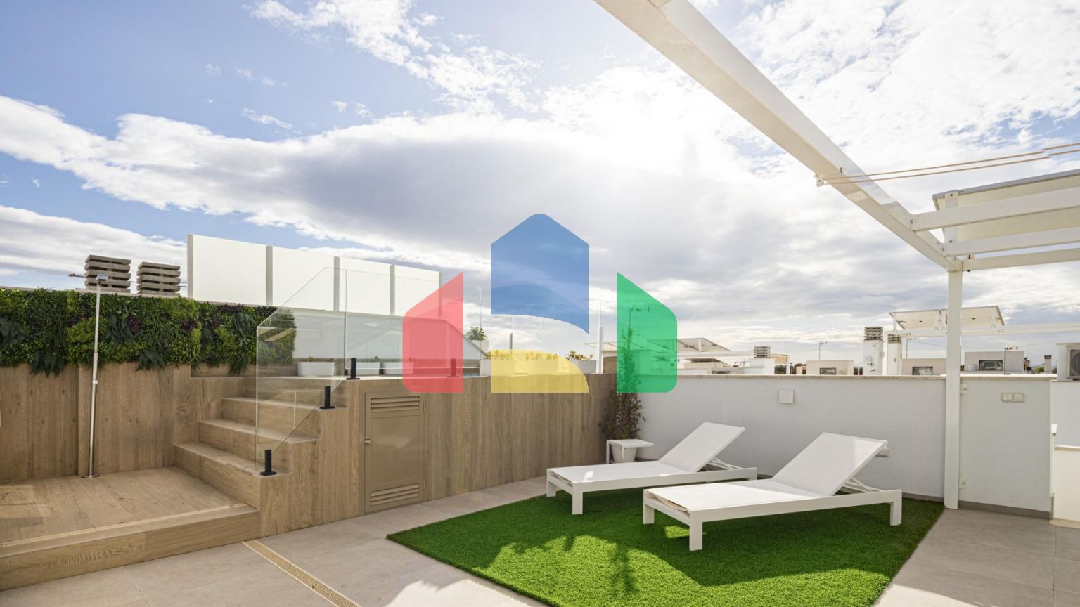 НОВЫЙ ЖИЛОЙ КОМПЛЕКС В ТОРРЕ-ДЕ-ЛА-ОРАДАДА