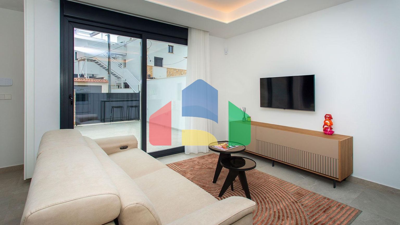 ТАУНХАУСЫ В ТОРРЕ-ДЕ-ЛА-ОРАДАДА