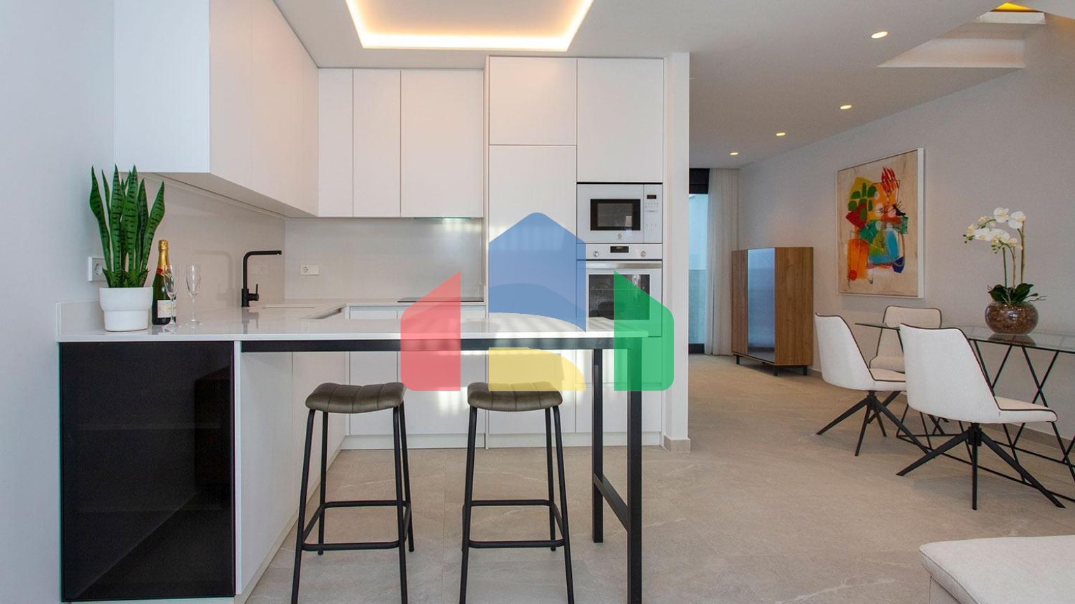 ТАУНХАУСЫ В ТОРРЕ-ДЕ-ЛА-ОРАДАДА