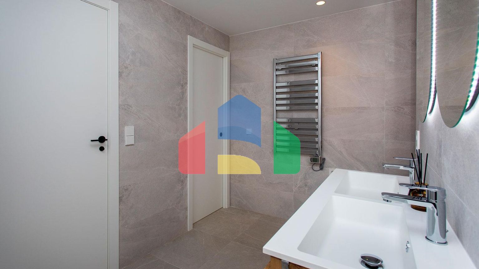 ТАУНХАУСЫ В ТОРРЕ-ДЕ-ЛА-ОРАДАДА