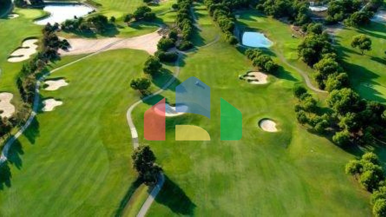 НОВЫЕ ВИЛЛЫ В ПИЛАР-ДЕ-ЛА-ОРАДАДА НА ПОЛЕ ДЛЯ ГОЛЬФА