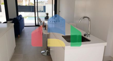 NEW BUILD VILLAS IN PINAR DE CAMPOVERDE