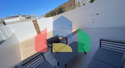 Three-storey residential complex in Pilar de la Horadada