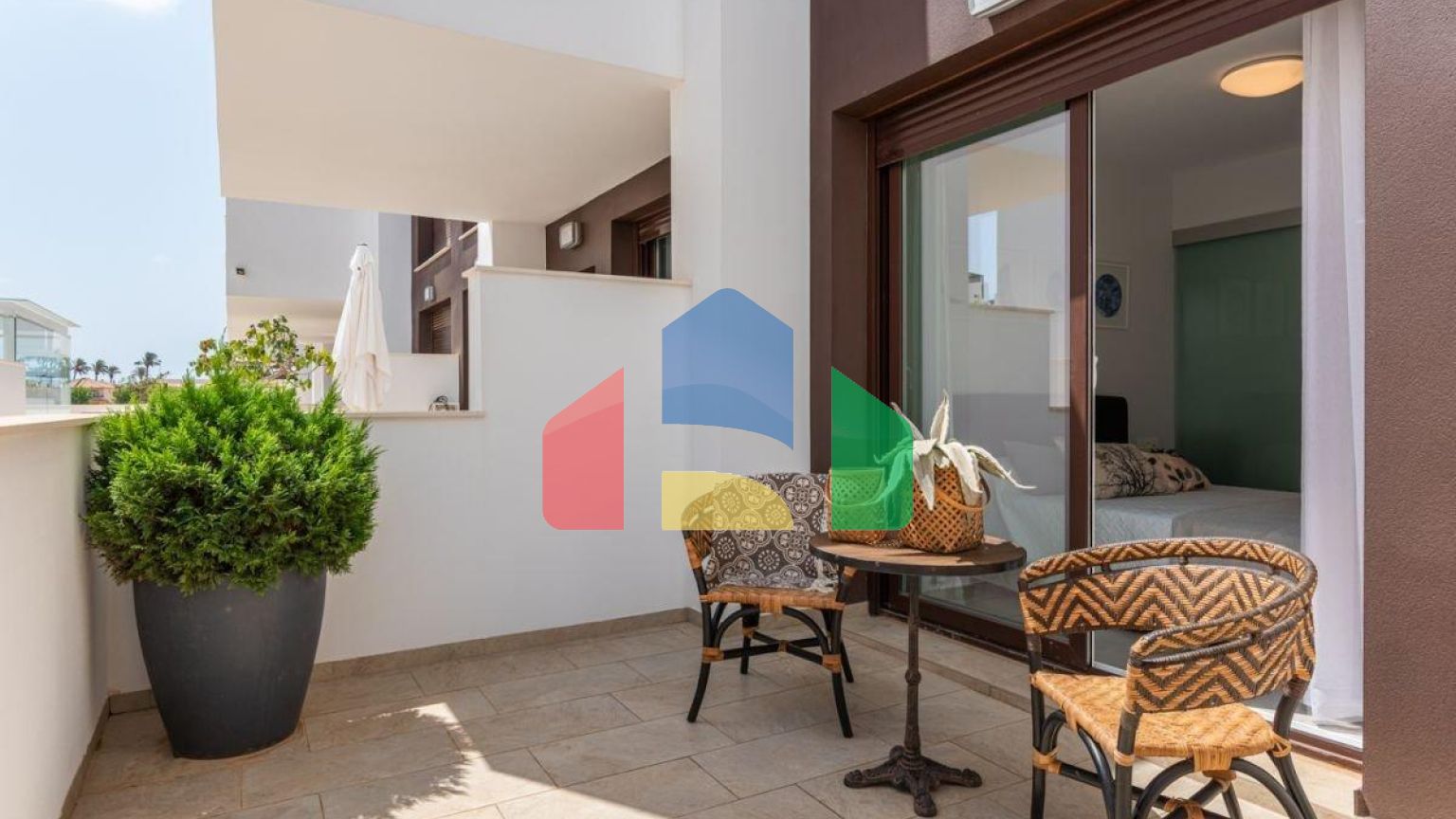 НОВЫЕ БУНГАЛО В ТОРРЕ-ДЕ-ЛА-ОРАДАДА