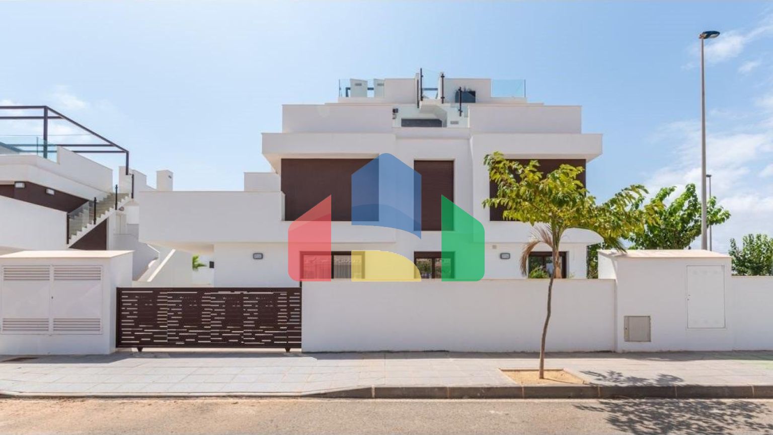 НОВЫЕ БУНГАЛО В ТОРРЕ-ДЕ-ЛА-ОРАДАДА