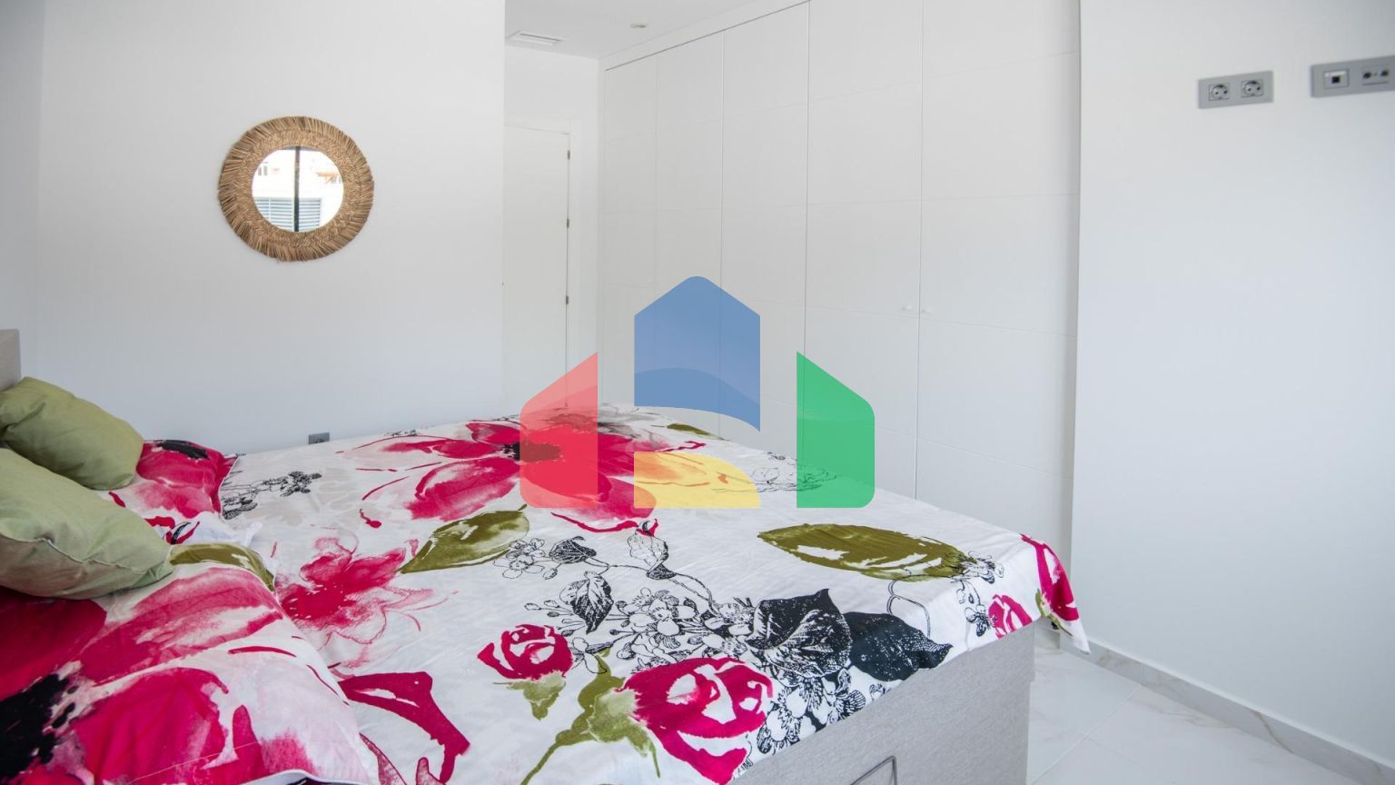 НОВЫЕ ВИЛЛЫ В ПИНАР-ДЕ-КАМПОВЕРДЕ