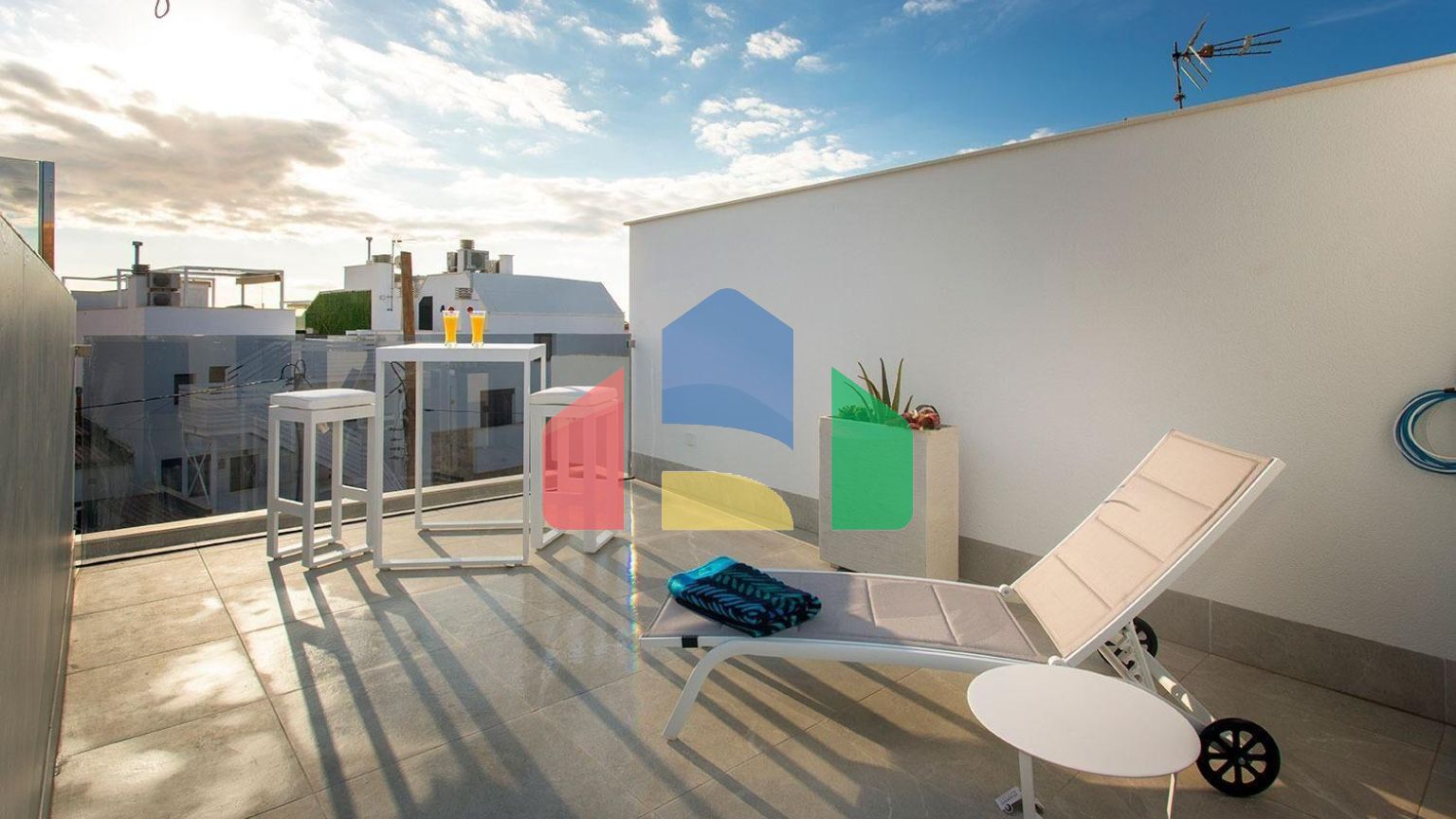 Живите средиземноморской мечтой в Bella Salina – Коллекция дуплексов всего в 100 метрах от пляжа!