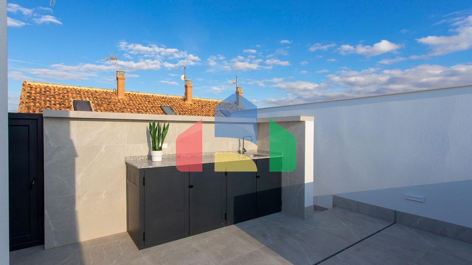 Живите средиземноморской мечтой в Bella Salina – Коллекция дуплексов всего в 100 метрах от пляжа!