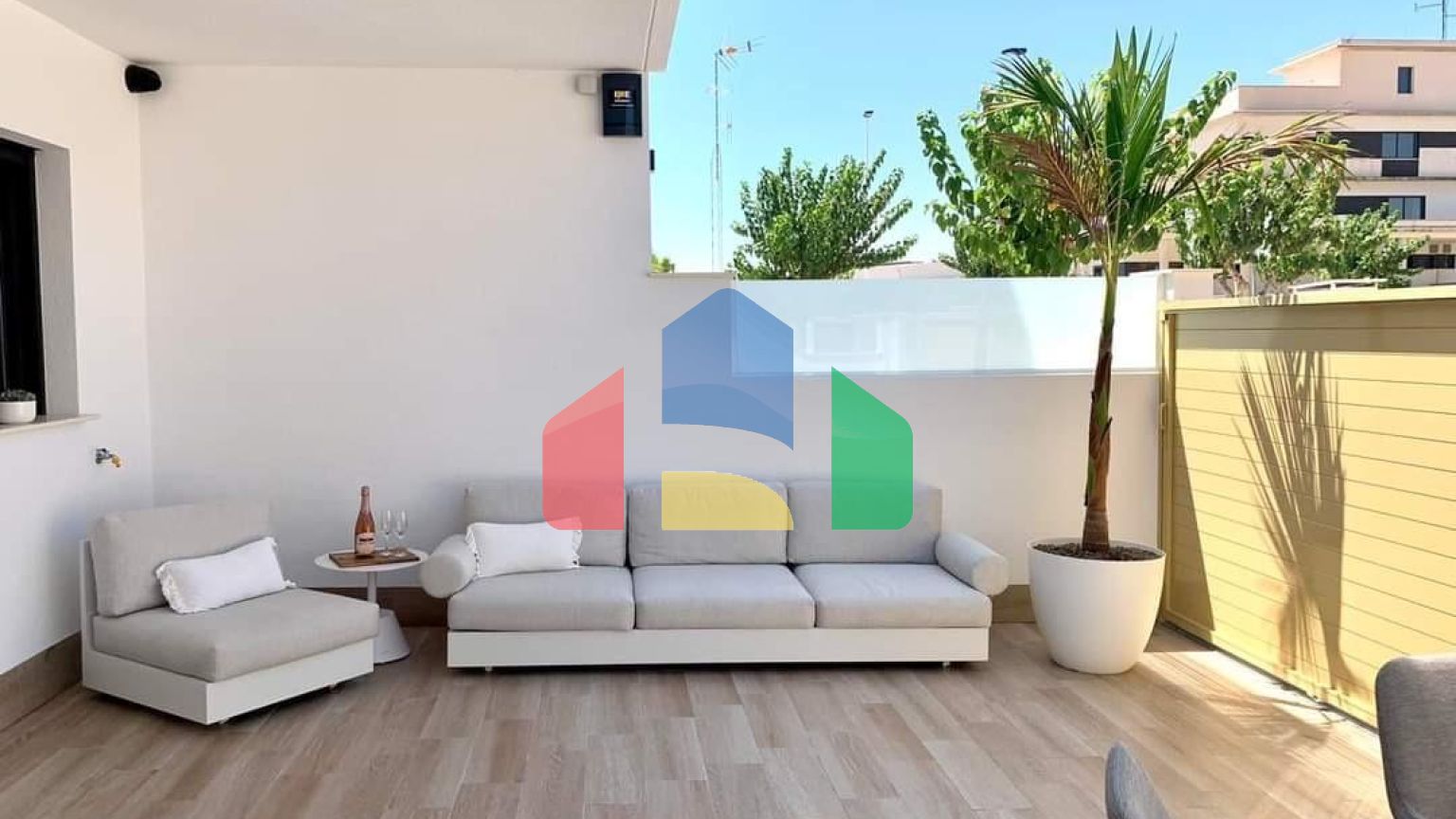 НОВЫЙ ЖИЛОЙ КОМПЛЕКС В ПИЛАР-ДЕ-ЛА-ОРАДАДА