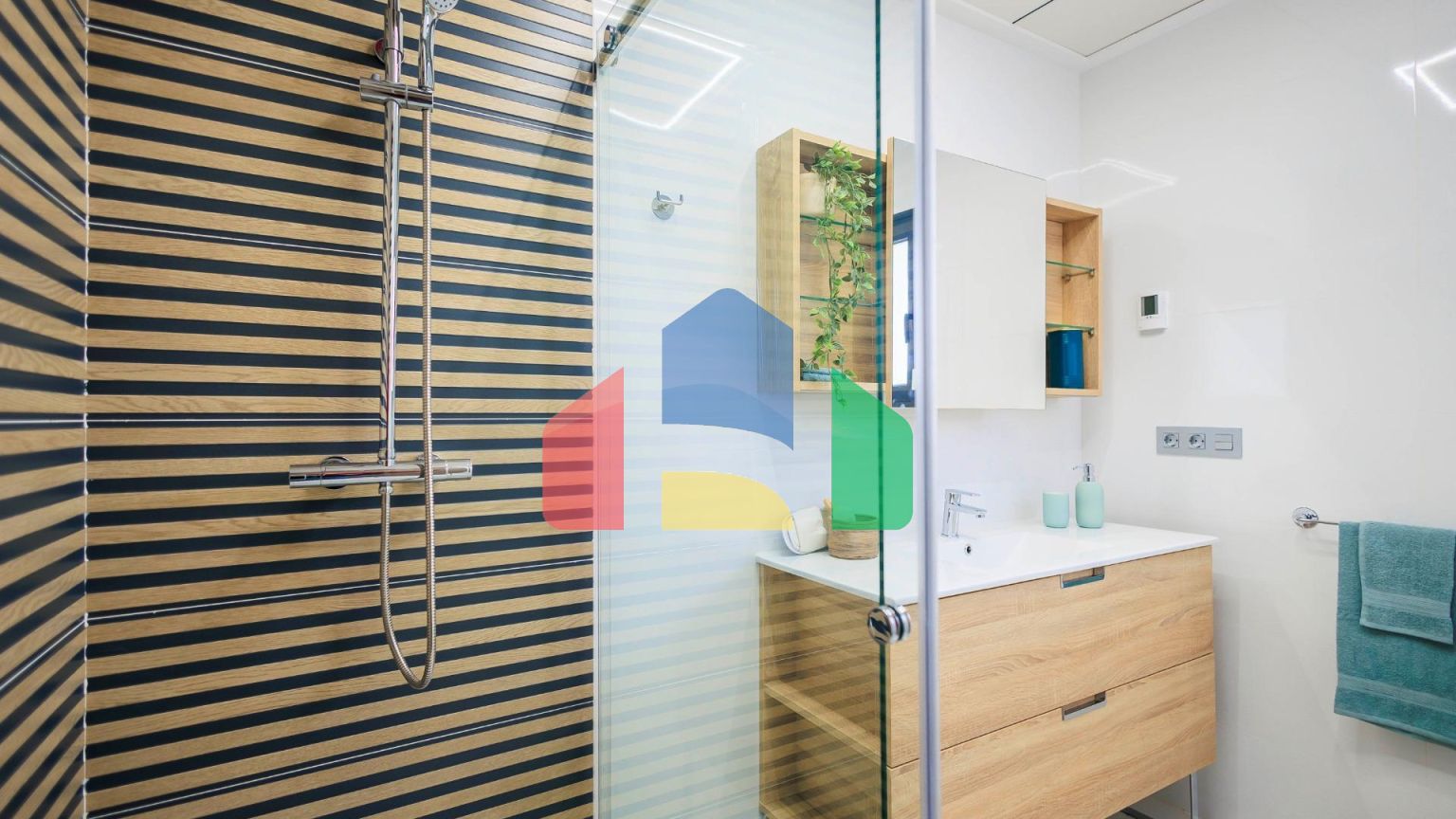 НОВЫЕ ВИЛЛЫ В ПИЛАР-ДЕ-ЛА-ОРАДАДА НА ПОЛЕ ДЛЯ ГОЛЬФА