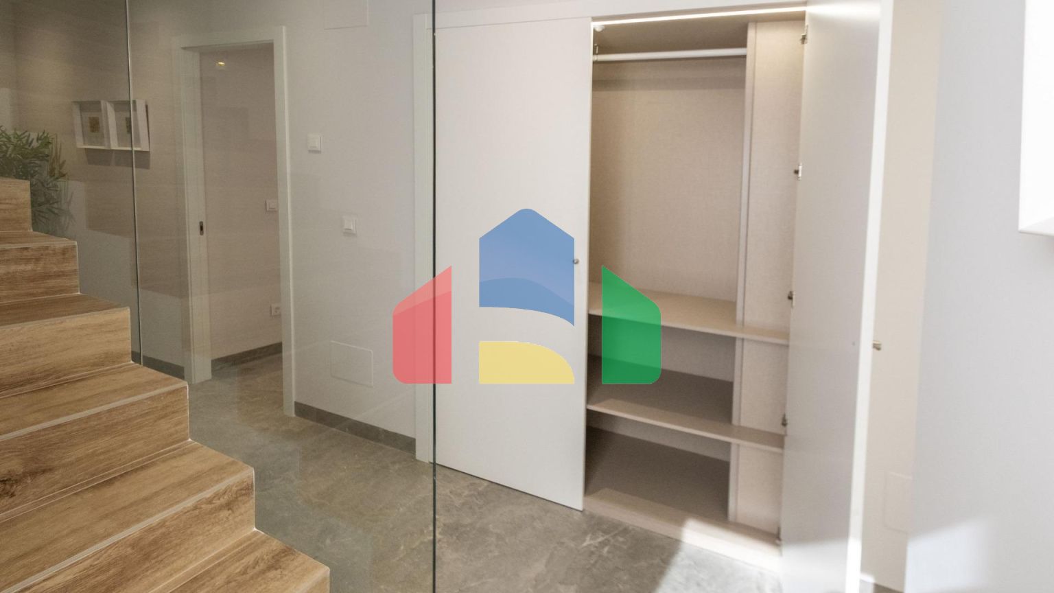 НОВЫЕ ВИЛЛЫ В ПИЛАР-ДЕ-ЛА-ОРАДАДА НА ПОЛЕ ДЛЯ ГОЛЬФА