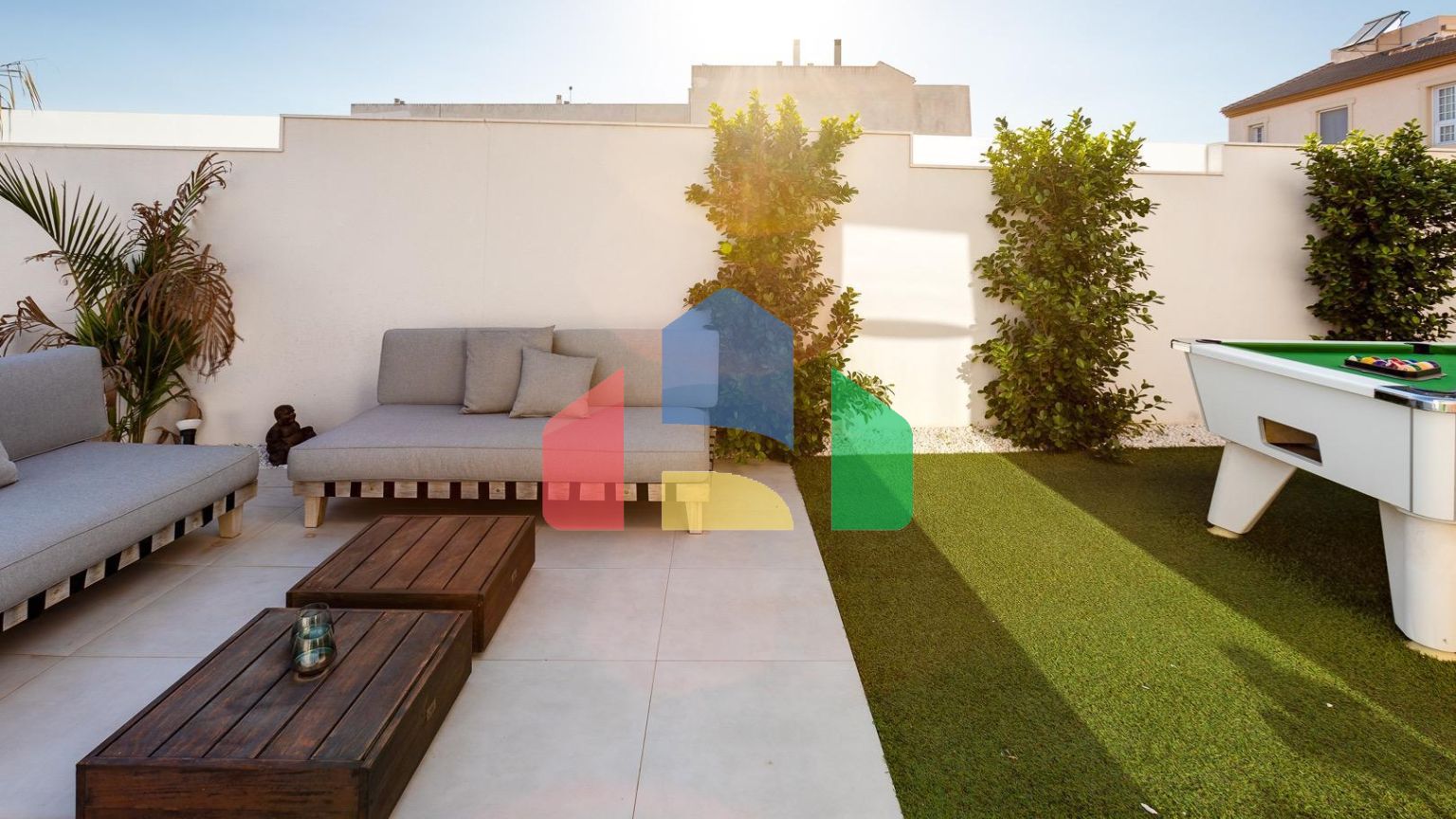 Комплекс из 12 вилл в Пилар де ла Орадада