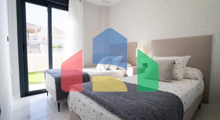 Новые бунгало в Пилар-де-ла-Орадада