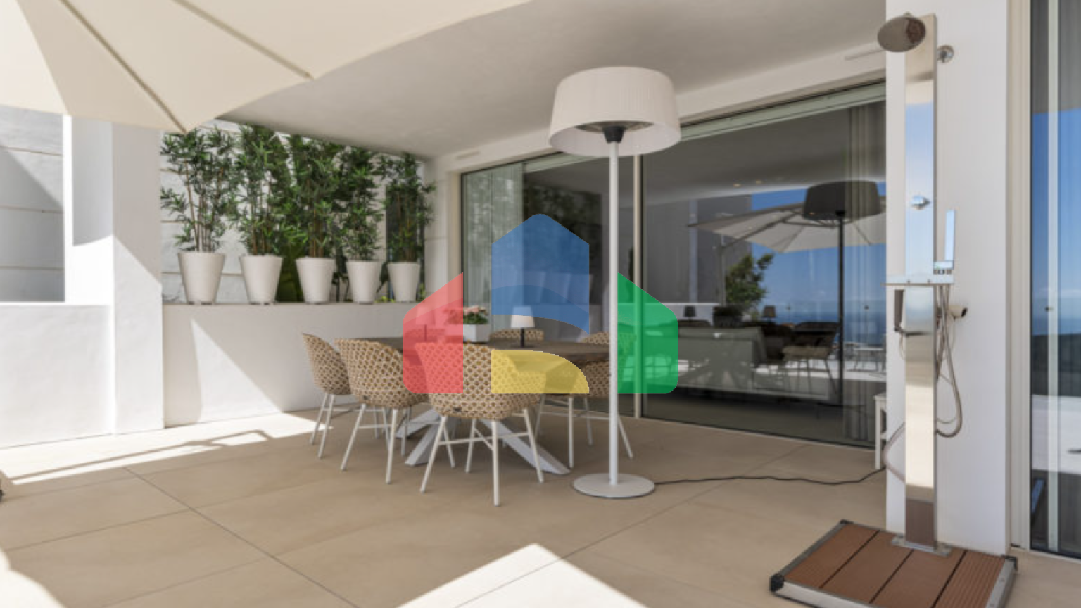 Идиллический апартамент с 3 спальнями и видом на море в Palo Alto, Марбелья