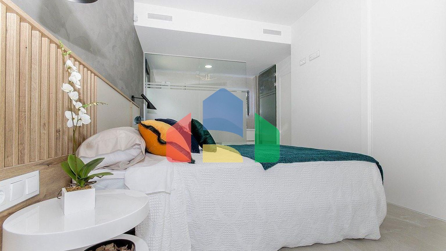 НОВЫЕ БУНГАЛО В САН-МИГЕЛЬ-ДЕ-САЛИНАС