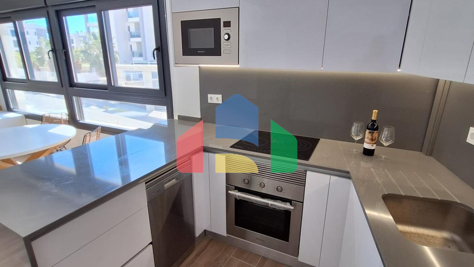 Недавно построенная квартира в Вилламартине с парковкой и общим бассейном