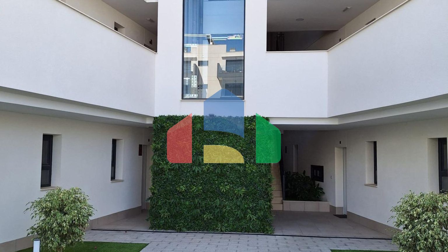 Недавно построенная квартира в Вилламартине с парковкой и общим бассейном