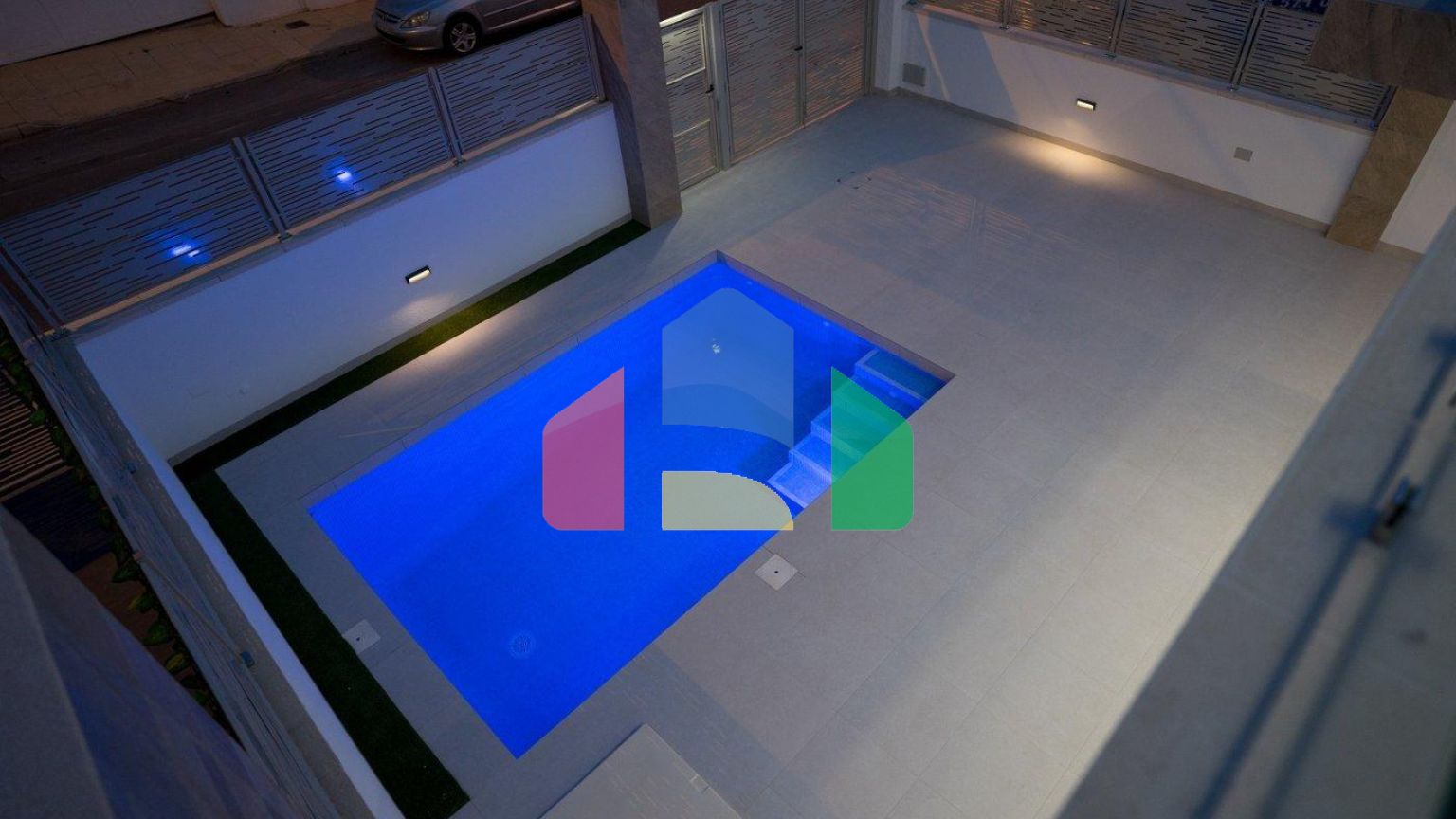 СОВРЕМЕННАЯ ВИЛЛА СО ВСЕМИ УДОБСТВАМИ