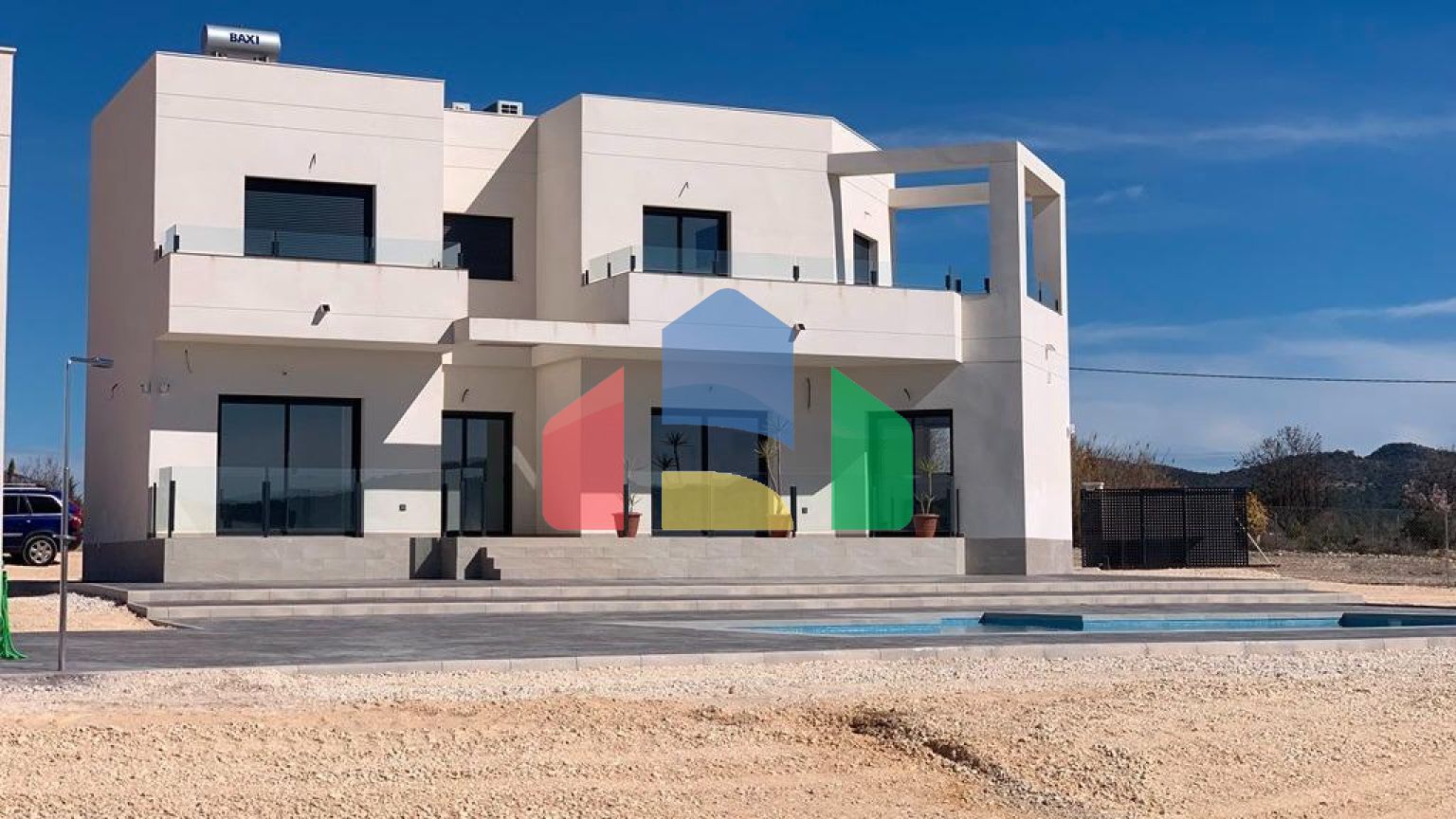 НОВЫЕ ВИЛЛЫ В ПИНОСО