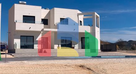 НОВЫЕ ВИЛЛЫ В ПИНОСО