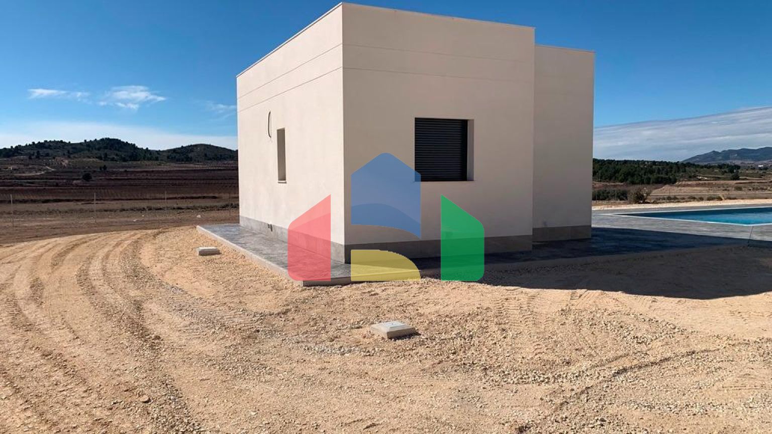 НОВЫЕ ВИЛЛЫ В ПИНОСО