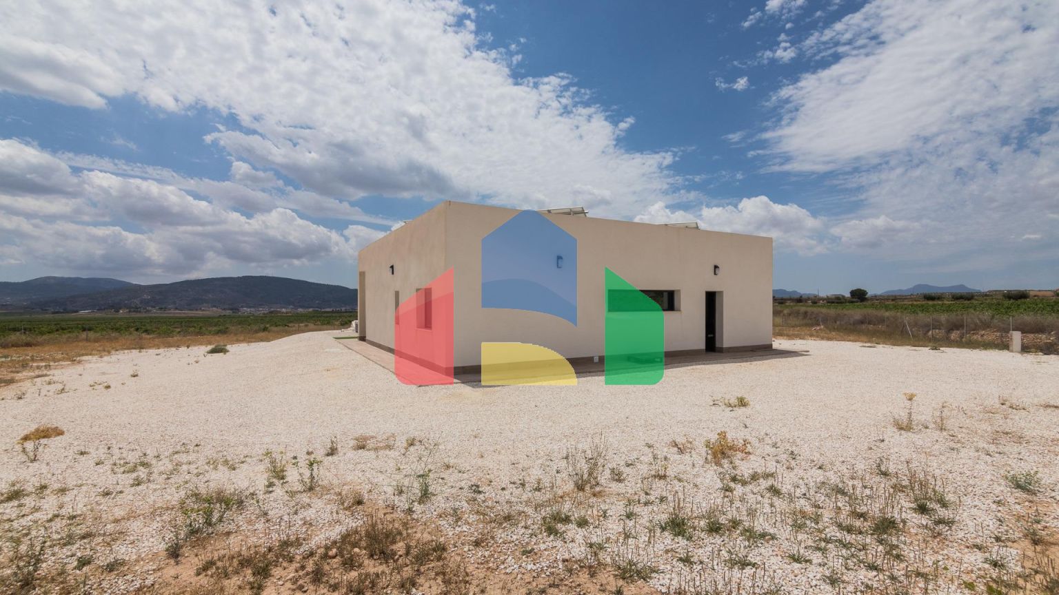 НОВЫЕ ВИЛЛЫ В ПИНОСО