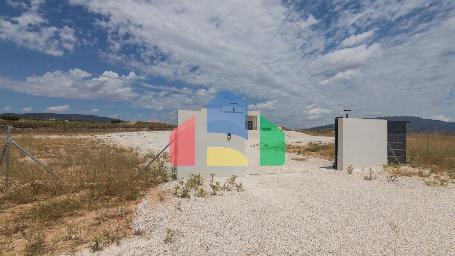 НОВЫЕ ВИЛЛЫ В ПИНОСО