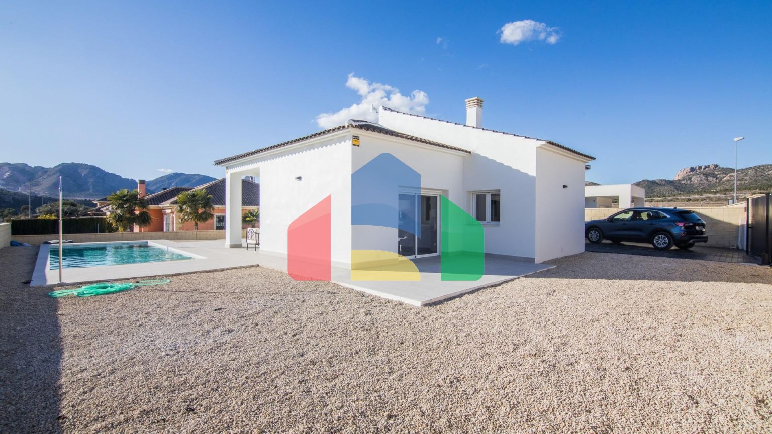 НОВЫЕ ВИЛЛЫ В ПИНОСО