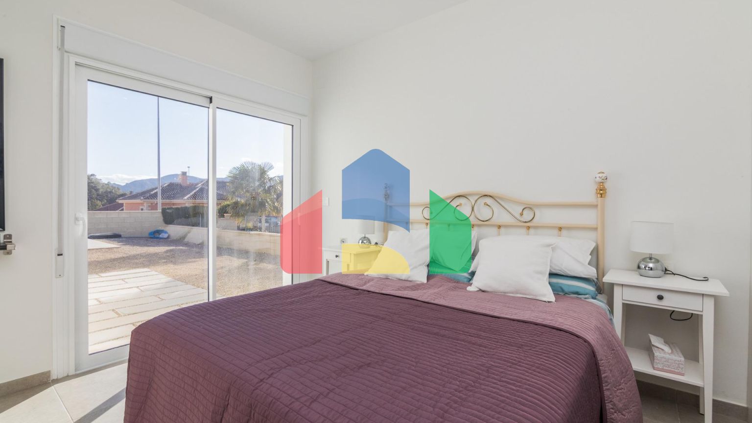 НОВЫЕ ВИЛЛЫ В ПИНОСО