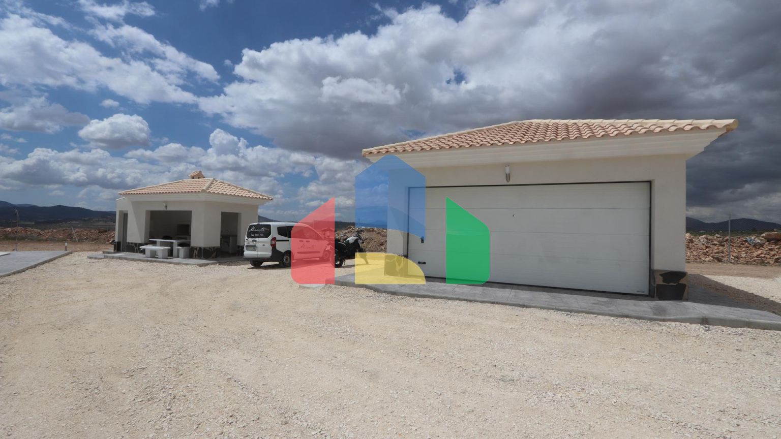 НОВЫЕ ВИЛЛЫ В ПИНОСО