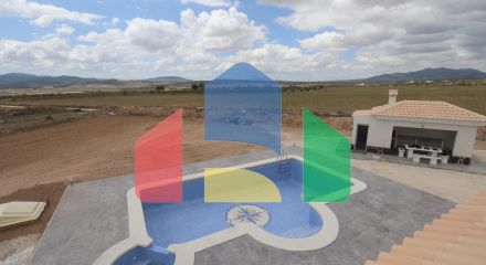 НОВЫЕ ВИЛЛЫ В ПИНОСО