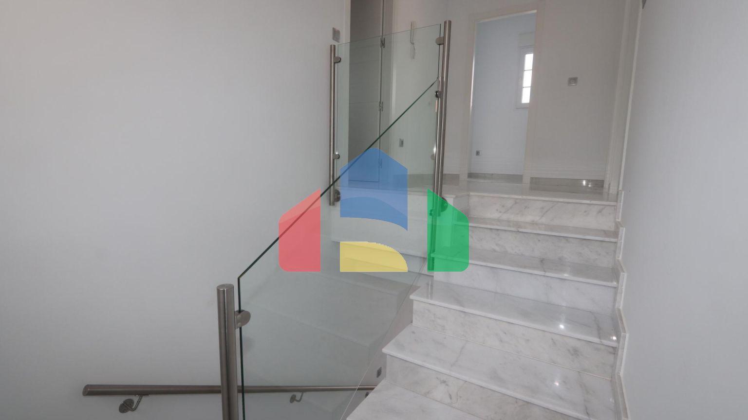 НОВЫЕ ВИЛЛЫ В ПИНОСО