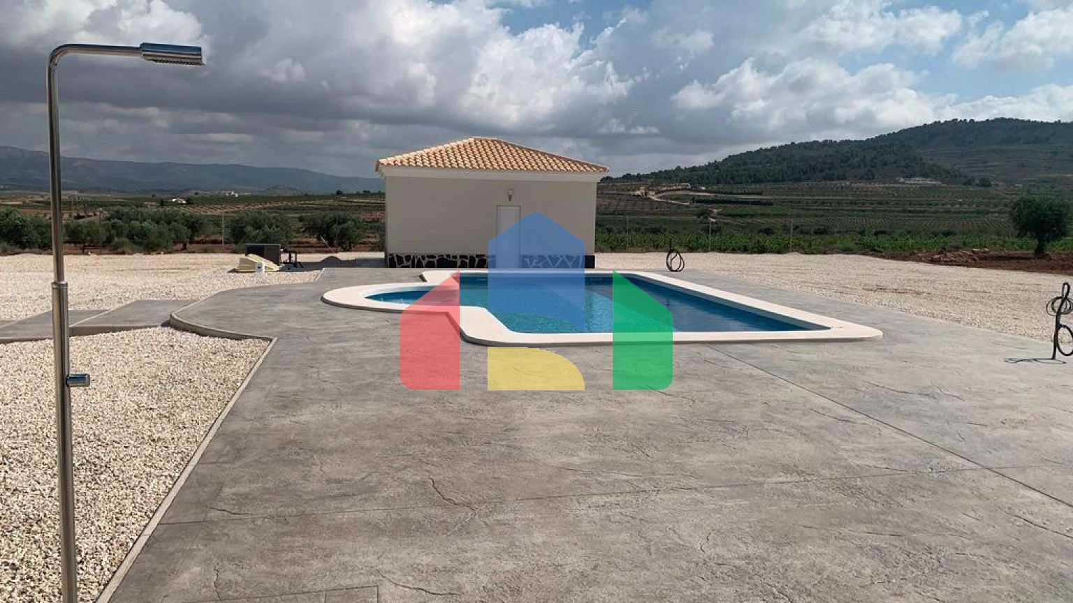 НОВЫЕ ВИЛЛЫ В ПИНОСО