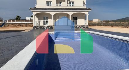 NEW BUILD VILLAS IN PINOSO