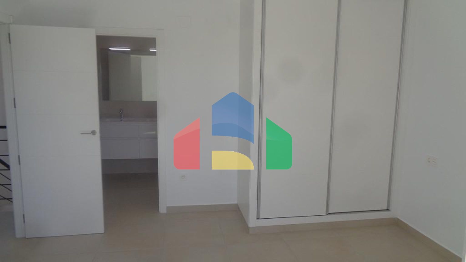 НОВЫЕ ВИЛЛЫ В ПИНОСО