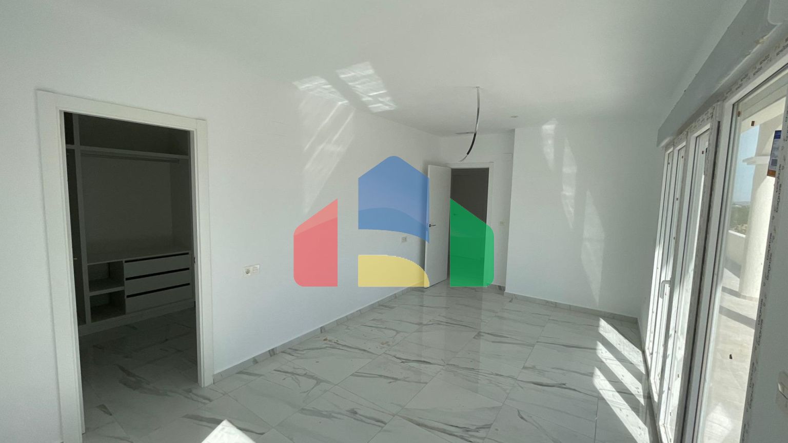 НОВЫЕ ВИЛЛЫ В ПИНОСО