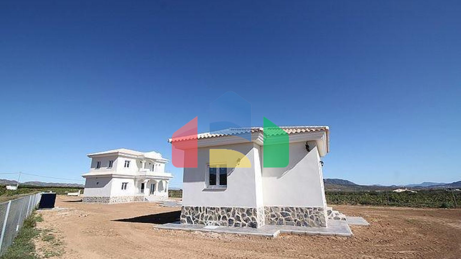 НОВЫЕ ВИЛЛЫ В ПИНОСО