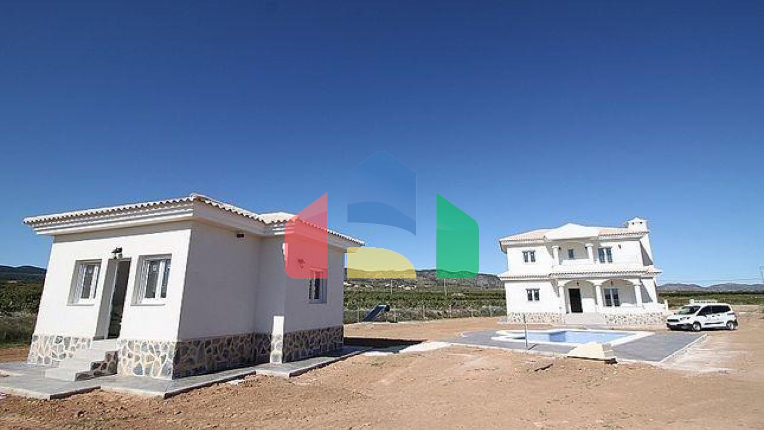 НОВЫЕ ВИЛЛЫ В ПИНОСО