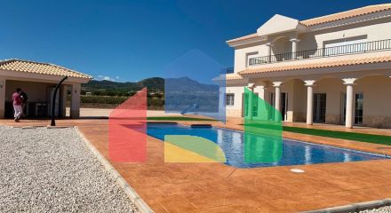 NEW BUILD VILLAS IN PINOSO