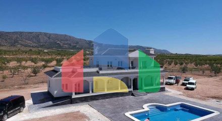 НОВЫЕ ВИЛЛЫ В ПИНОСО