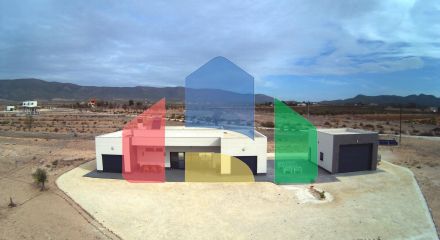 НОВЫЕ ВИЛЛЫ В ПИНОСО