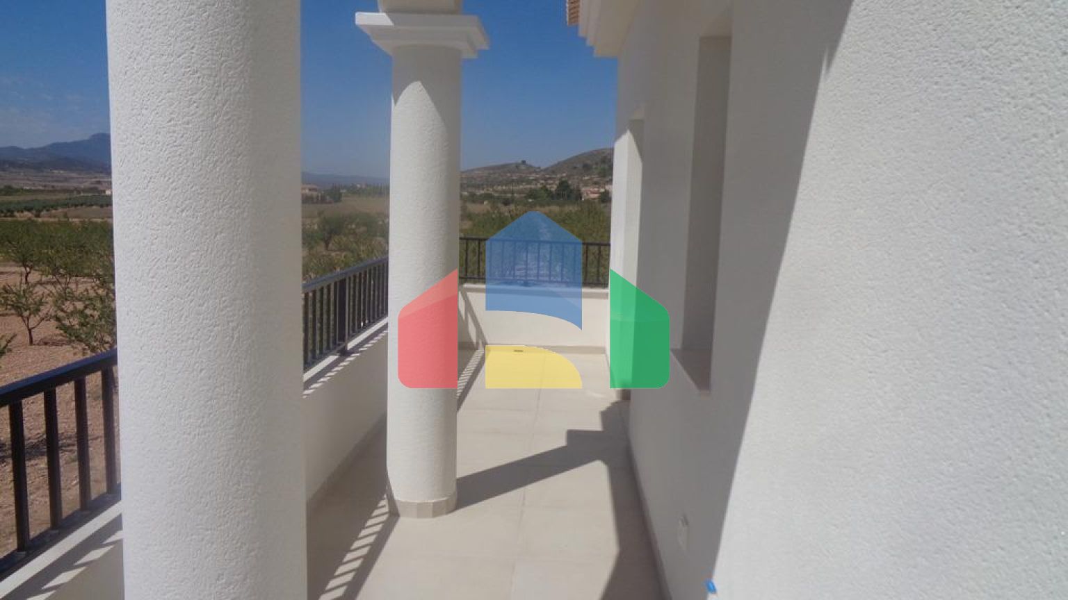 НОВЫЕ ВИЛЛЫ В ПИНОСО