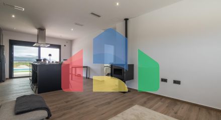 НОВЫЕ ВИЛЛЫ В ПИНОСО