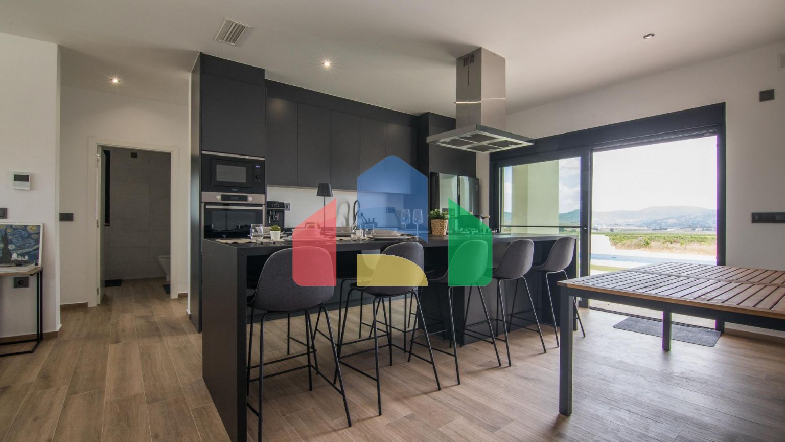 НОВЫЕ ВИЛЛЫ В ПИНОСО