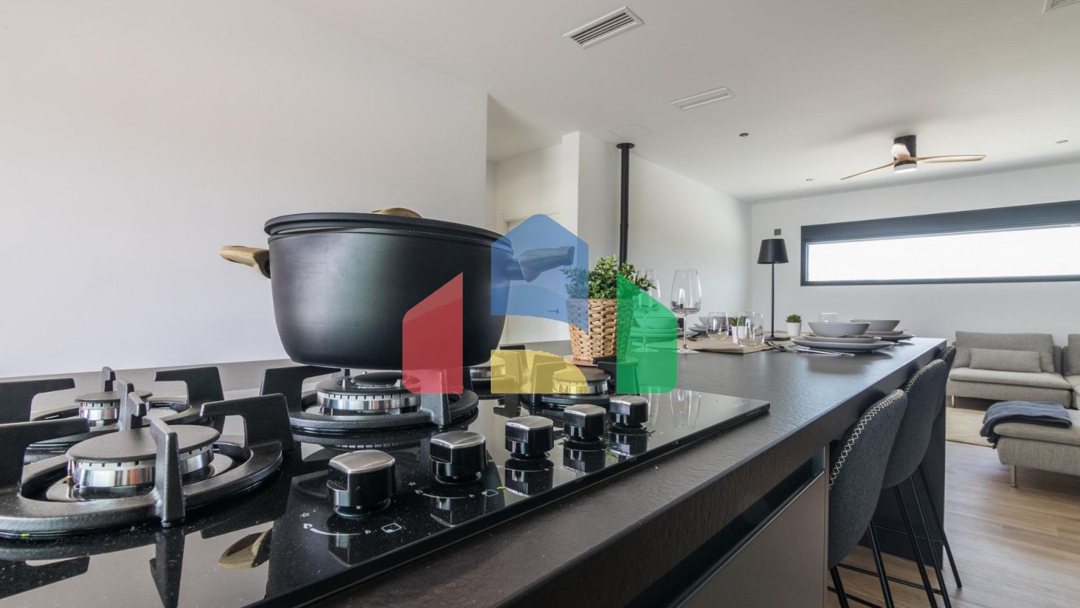 НОВЫЕ ВИЛЛЫ В ПИНОСО