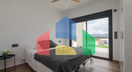 НОВЫЕ ВИЛЛЫ В ПИНОСО