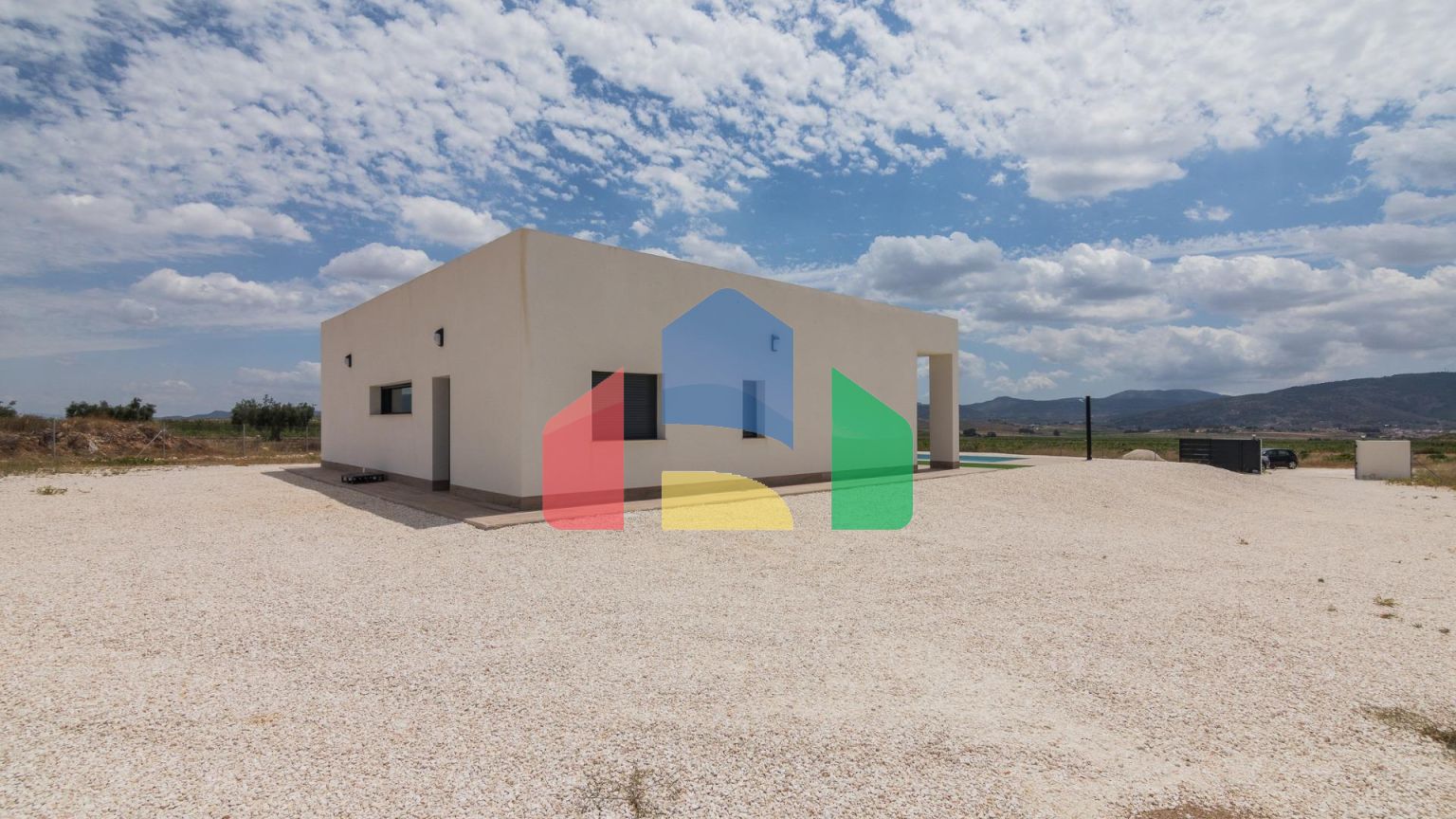 НОВЫЕ ВИЛЛЫ В ПИНОСО