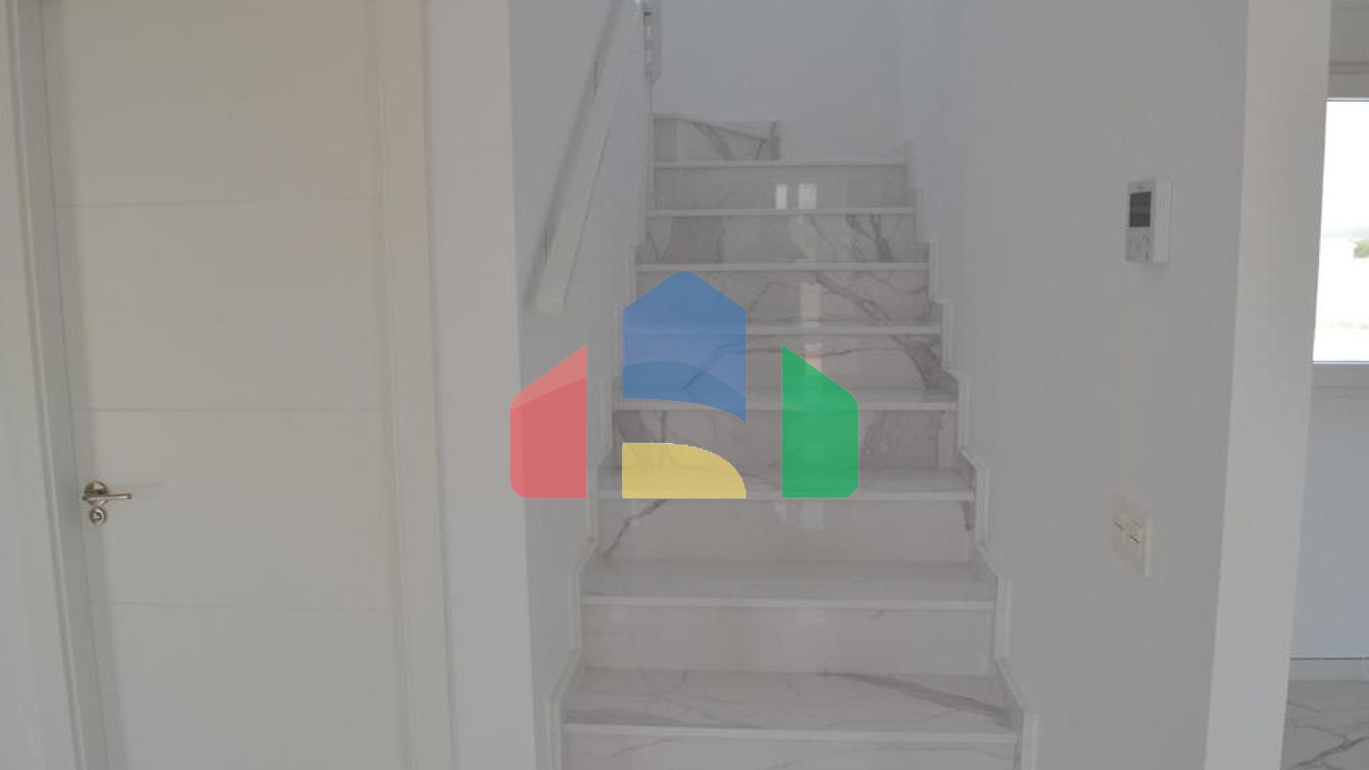 НОВЫЕ ВИЛЛЫ В ПИНОСО