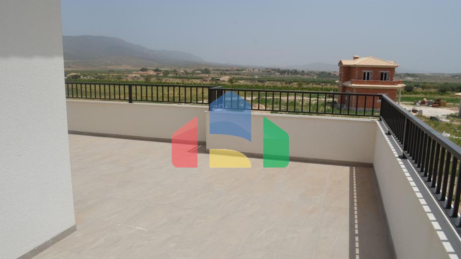 НОВЫЕ ВИЛЛЫ В ПИНОСО